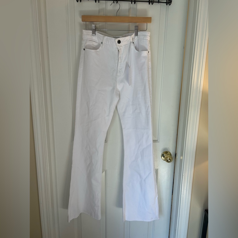 JBD Jeans Flare High Rise Scissor Cut Flare White Jeans NWT Size 31 - Picture 3 of 7